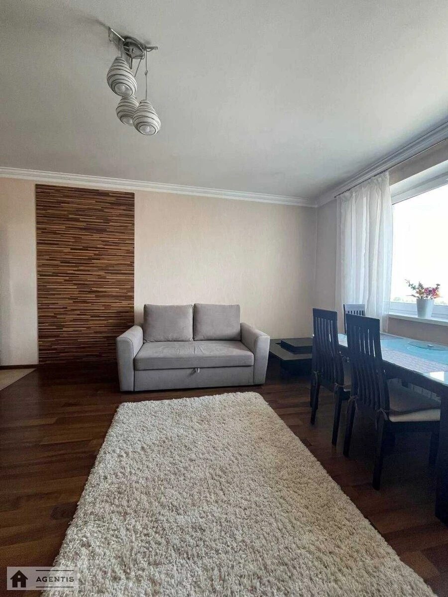 Сдам квартиру. 2 rooms, 54 m², 17 floor/22 floors. 8, Мишуги , Киев. 