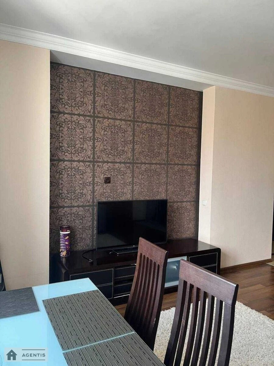 Apartment for rent. 2 rooms, 54 m², 17 floor/22 floors. 8, Myshuhy , Kyiv. 