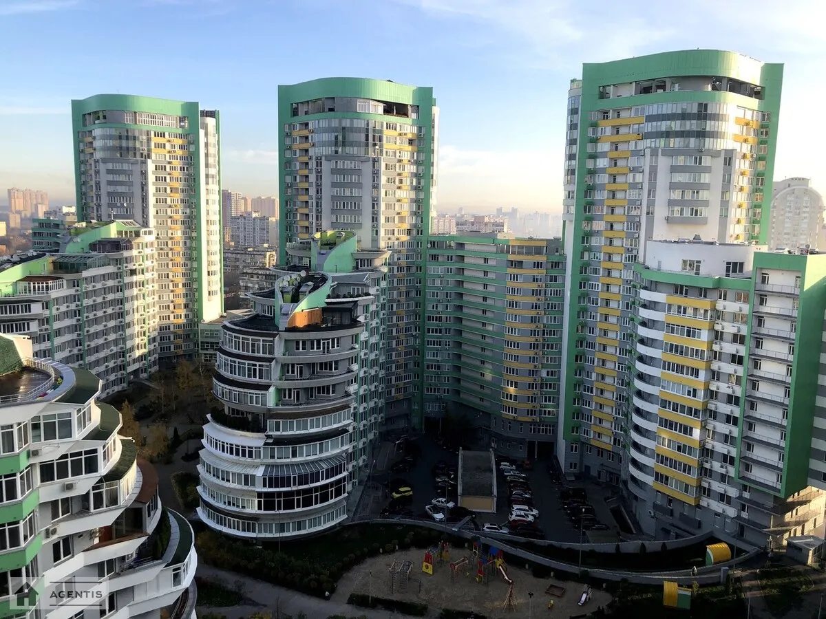 Сдам квартиру. 3 rooms, 87 m², 14 floor/24 floors. Вышгородская, Киев. 