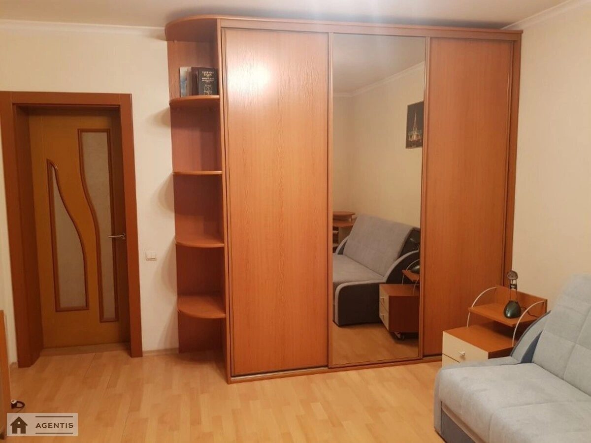 Apartment for rent. 2 rooms, 75 m², 14 floor/17 floors. 105, Beresteyskyy prosp. Peremohy, Kyiv. 