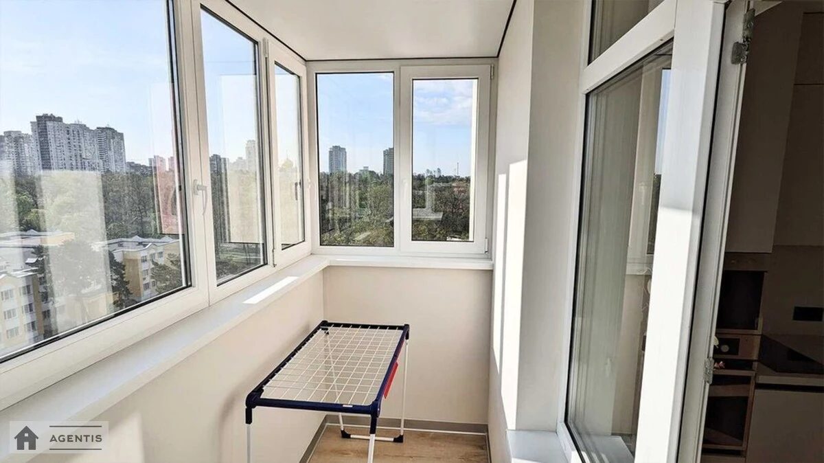 Здам квартиру. 1 room, 40 m², 11 floor/24 floors. 7, Василя Стуса вул., Київ. 