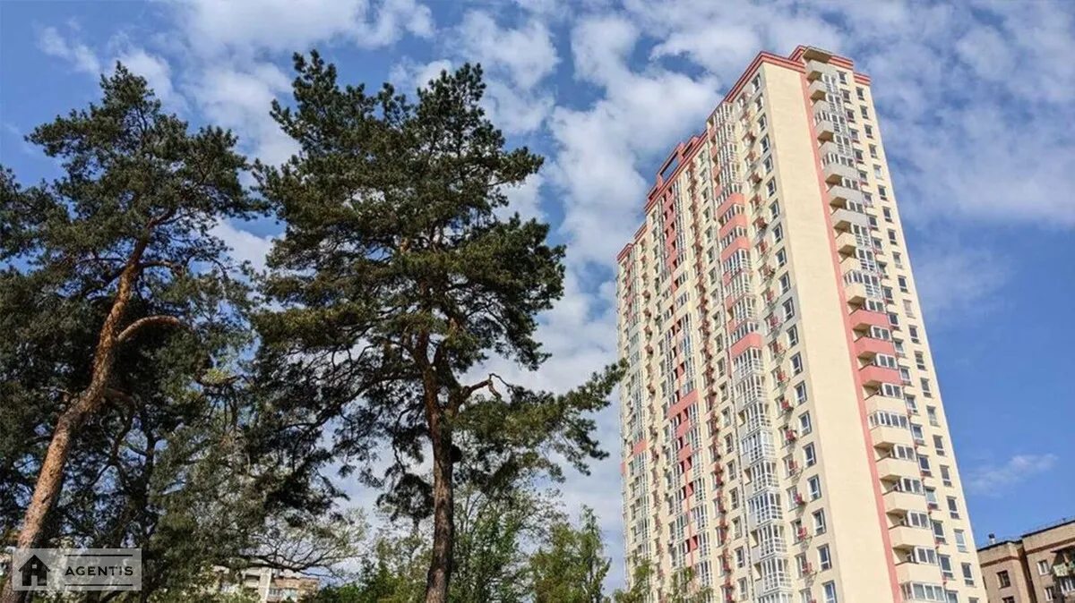 Apartment for rent. 1 room, 40 m², 11 floor/24 floors. 7, Vasylya Stusa vul., Kyiv. 