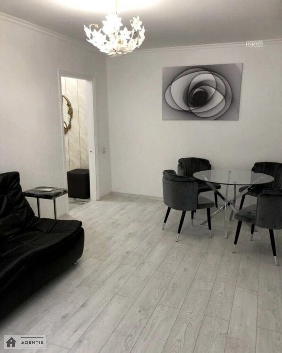 Apartment for rent. 2 rooms, 55 m², 3rd floor/9 floors. 59, Sichovyh Strliltsiv 59, Kyiv. 