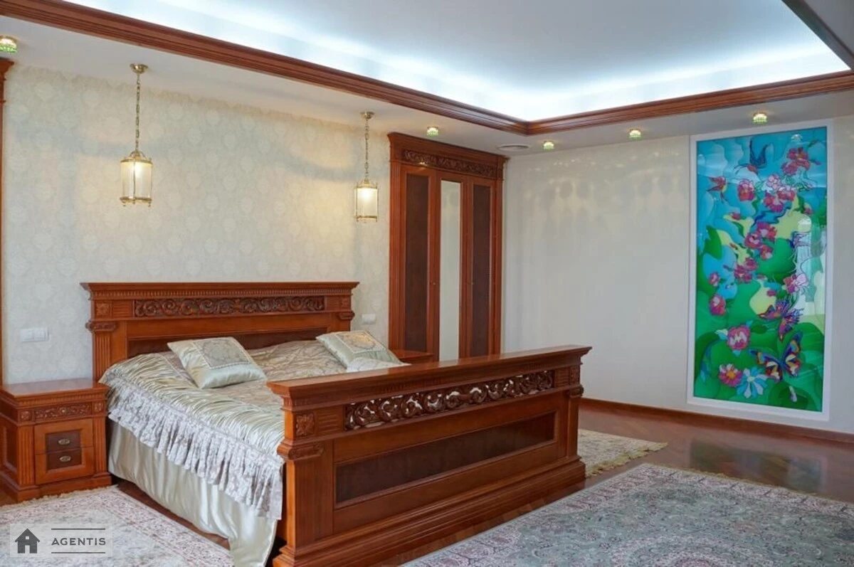 Apartment for rent. 4 rooms, 200 m², 8th floor/12 floors. 49, Volodymyrska 49, Kyiv. 