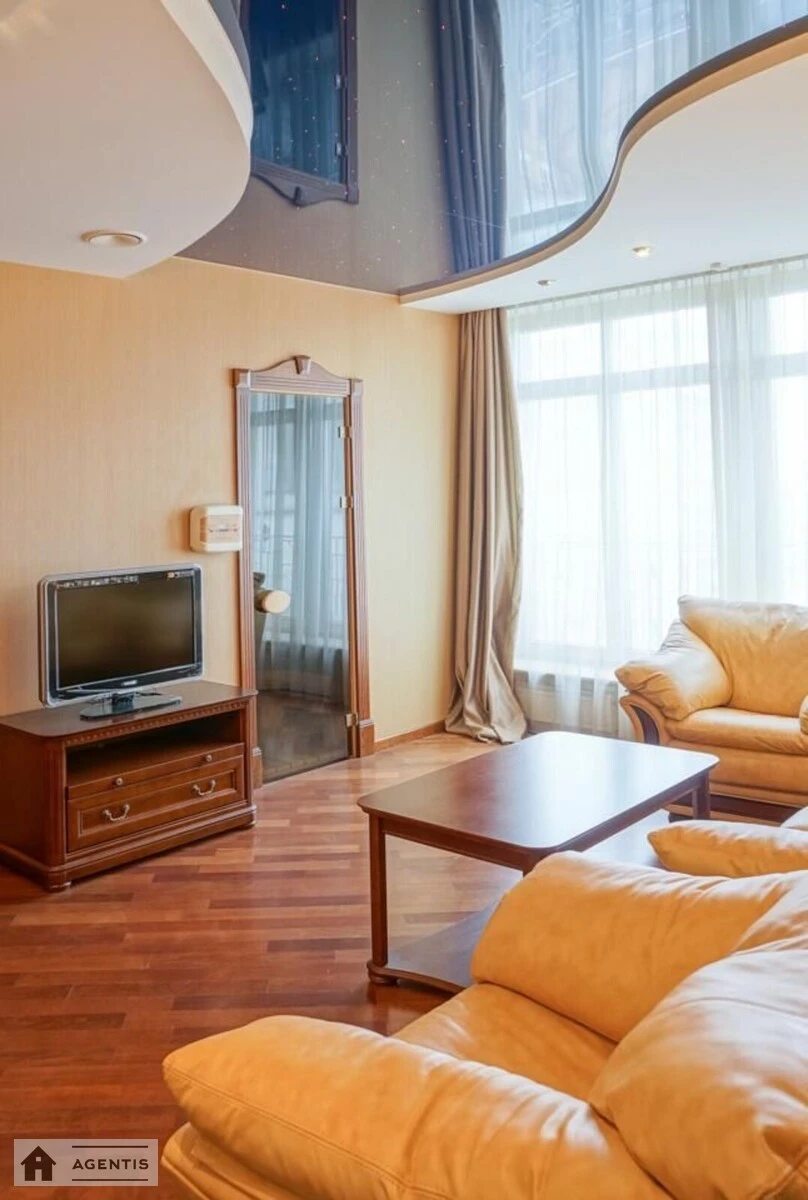 Apartment for rent. 4 rooms, 200 m², 8th floor/12 floors. 49, Volodymyrska 49, Kyiv. 