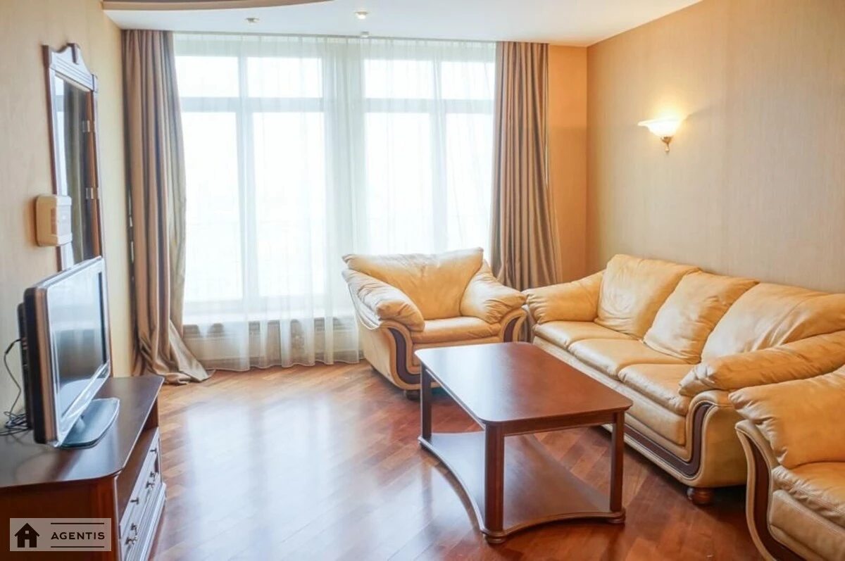 Apartment for rent. 4 rooms, 200 m², 8th floor/12 floors. 49, Volodymyrska 49, Kyiv. 