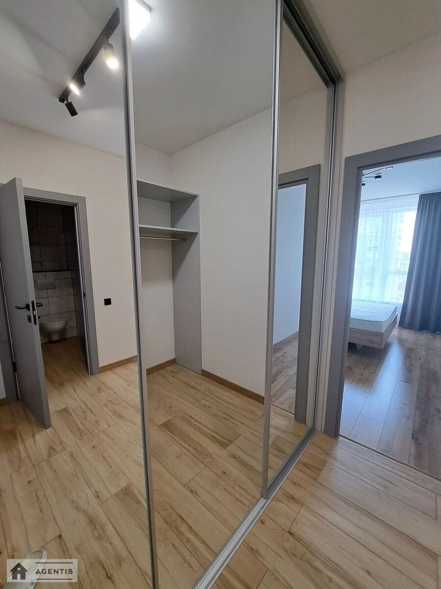 Apartment for rent. 1 room, 46 m², 19 floor/25 floors. 40, Revutckogo 40, Kyiv. 
