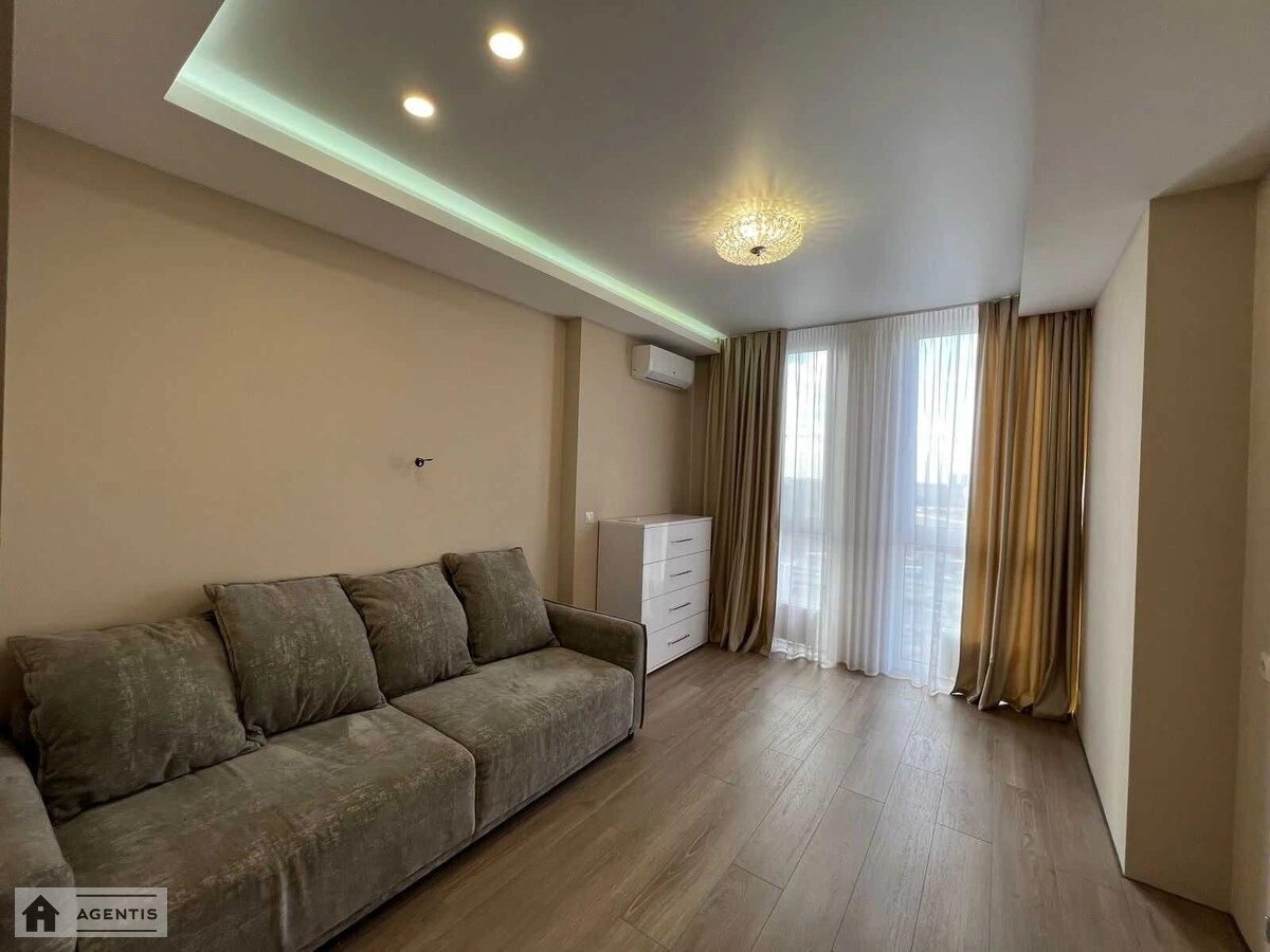 Apartment for rent. 3 rooms, 99 m², 12 floor/15 floors. 2, Salutna 2, Kyiv. 