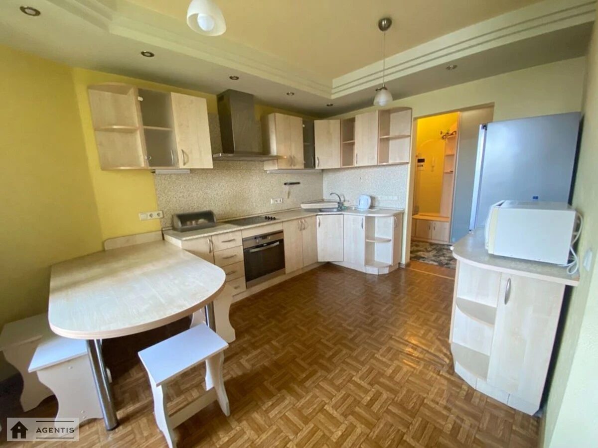 Apartment for rent. 2 rooms, 88 m², 7th floor/24 floors. Mykoly Bazhana prosp., Kyiv. 