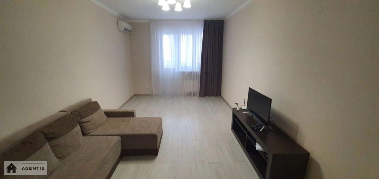 Apartment for rent. 2 rooms, 70 m², 4th floor/22 floors. 2, Volodymyra Ivasyuka prosp. Heroyiv Stalinhrada, Kyiv. 
