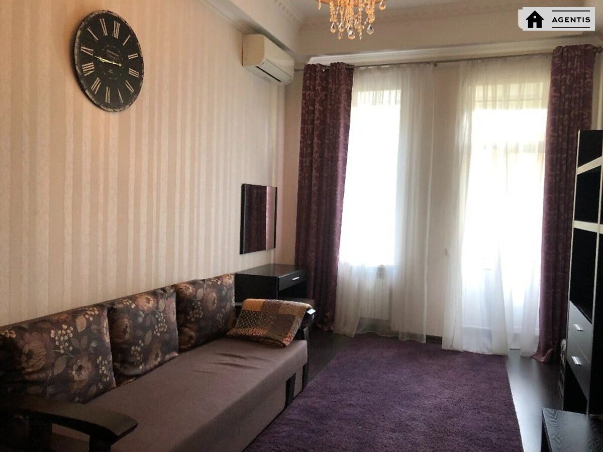 Apartment for rent. 1 room, 41 m², 2nd floor/5 floors. Nazarivska vul. Borysa Vyetrova, Kyiv. 