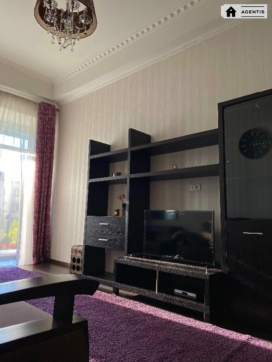 Apartment for rent. 1 room, 41 m², 2nd floor/5 floors. Nazarivska vul. Borysa Vyetrova, Kyiv. 