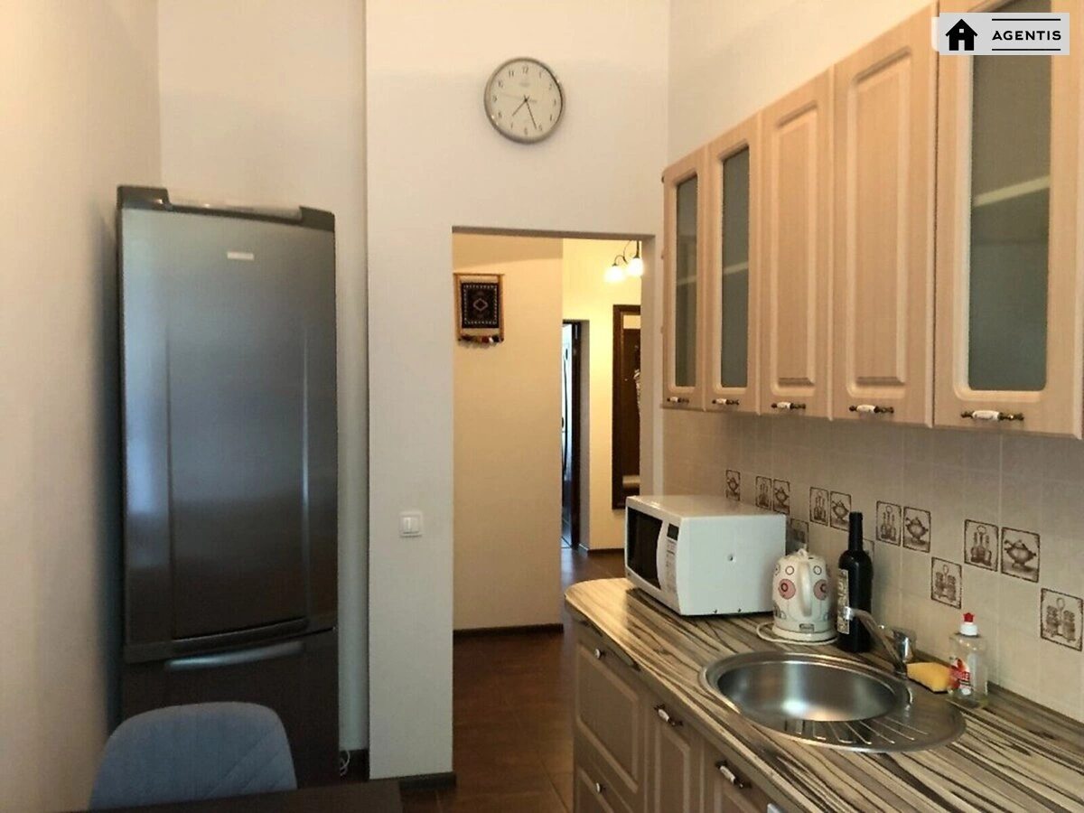 Apartment for rent. 1 room, 41 m², 2nd floor/5 floors. Nazarivska vul. Borysa Vyetrova, Kyiv. 