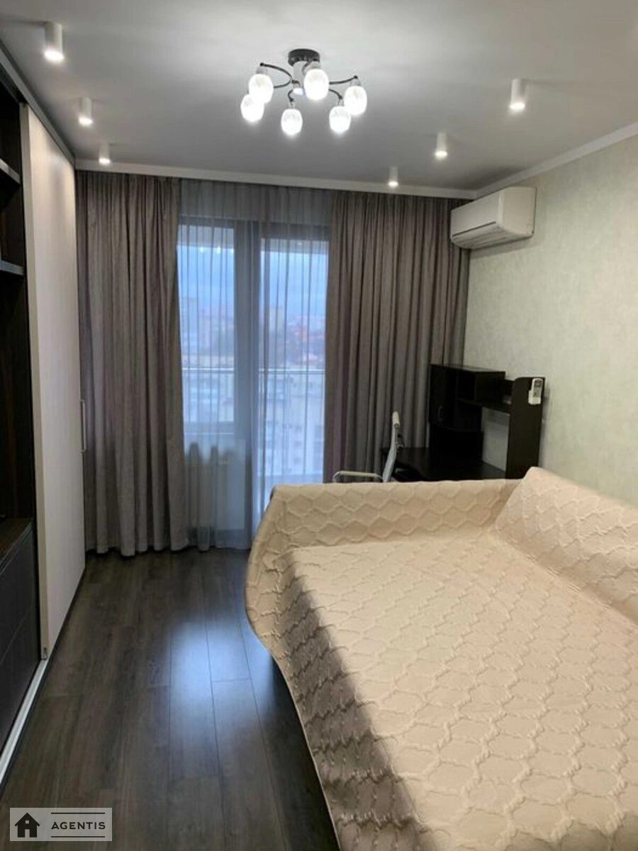 Сдам квартиру. 2 rooms, 90 m², 17 floor/23 floors. 60, Голосеевский 60, Киев. 