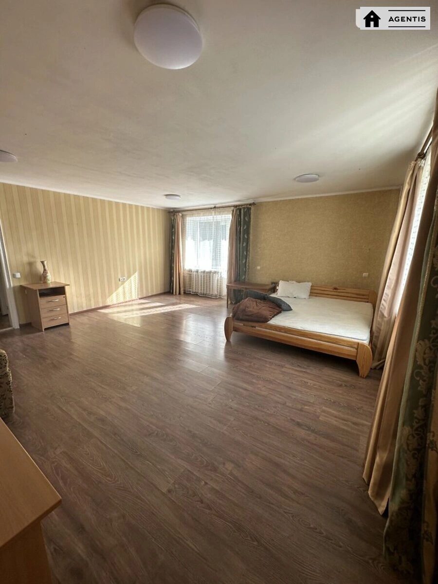 Apartment for rent. 1 room, 47 m², 2nd floor/9 floors. 155, Antonovycha vul. Horkoho, Kyiv. 