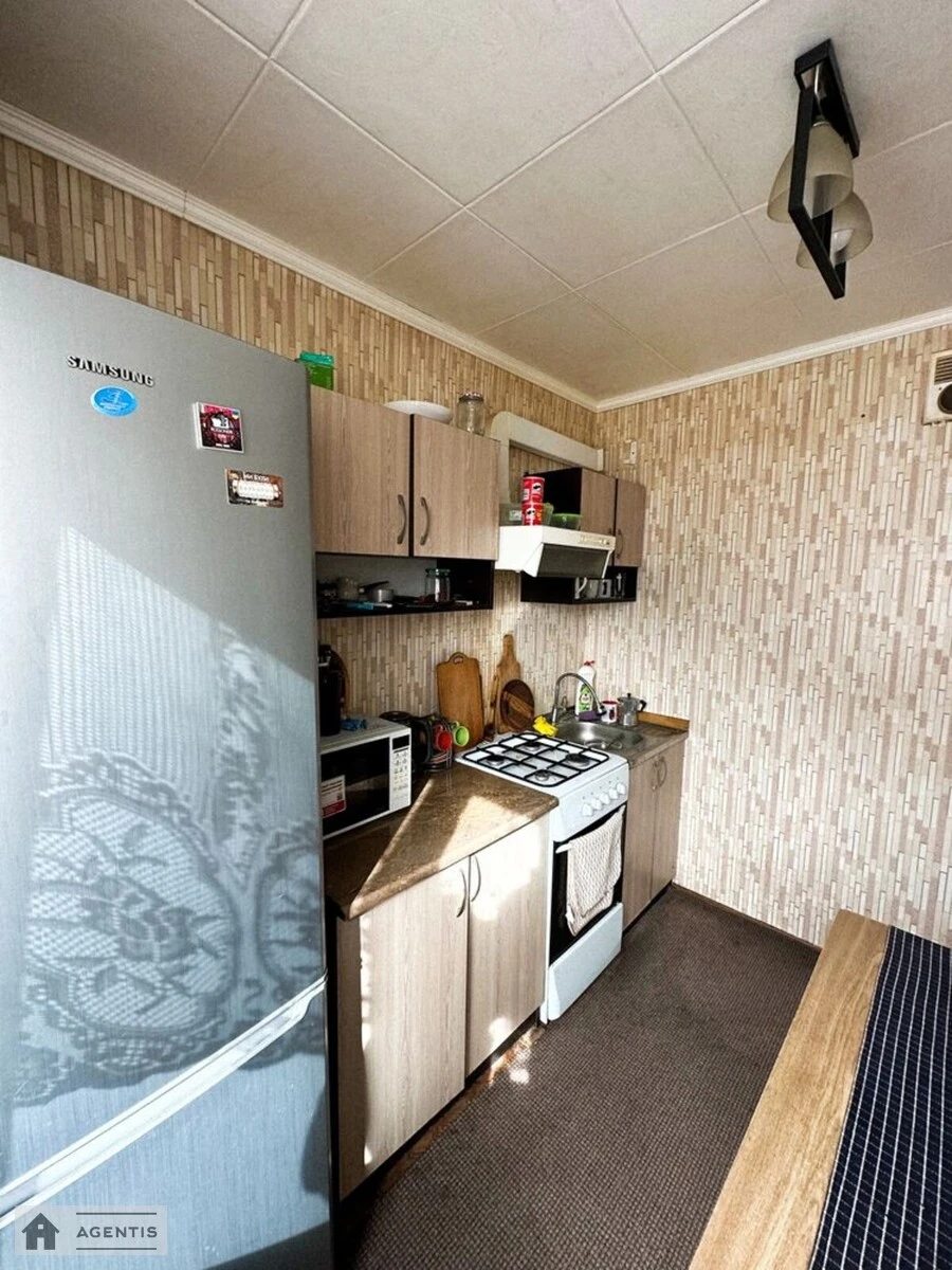 Apartment for rent. 1 room, 38 m², 9th floor/9 floors. 67, Kharkivske 67, Kyiv. 