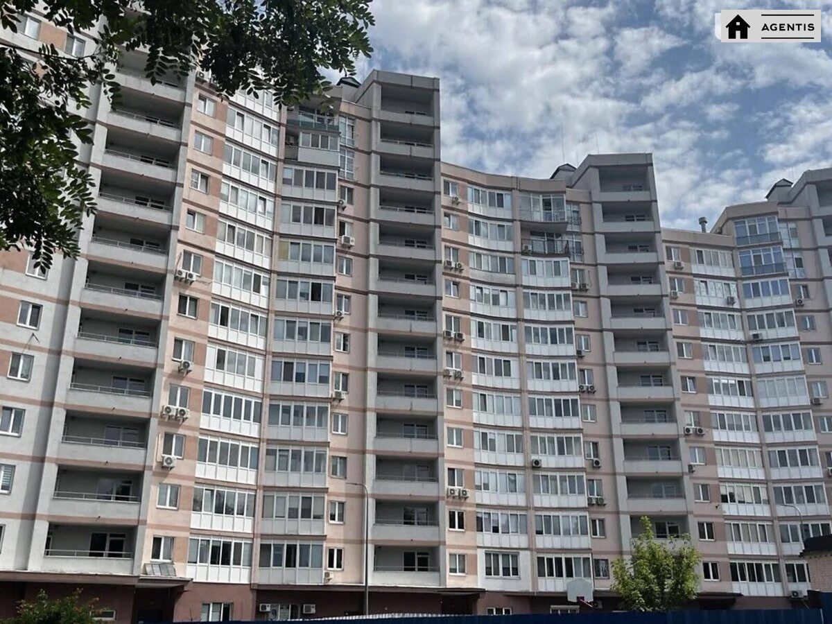 Apartment for rent. 2 rooms, 69 m², 3rd floor/12 floors. 25, Yanusha Korchaka vul. Baumana, Kyiv. 