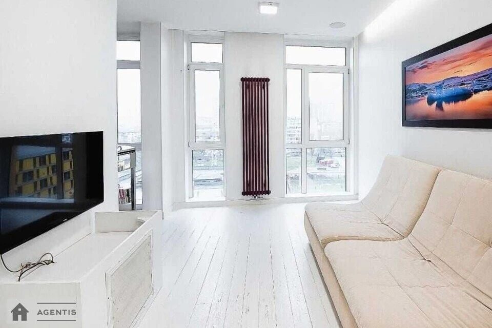 Apartment for rent. 4 rooms, 130 m², 9th floor/11 floors. Regeneratorna 4, Kyiv. 