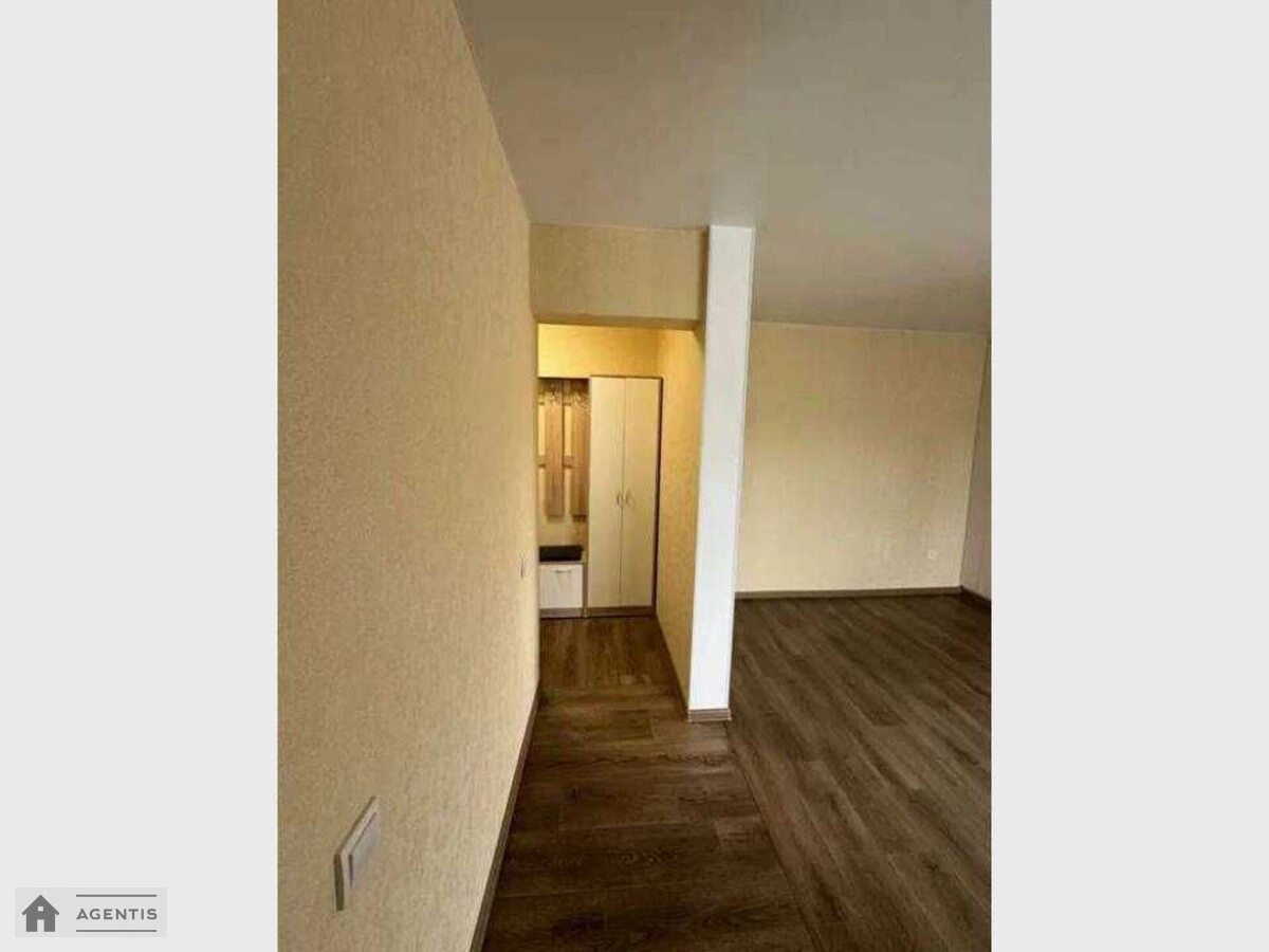 Apartment for rent. 2 rooms, 45 m², 5th floor/26 floors. 15, Solomiyi Krushelnytskoyi vul., Kyiv. 