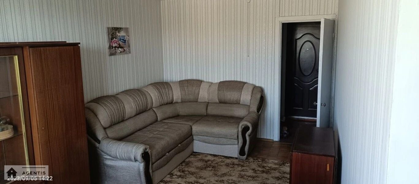 Apartment for rent. 1 room, 34 m², 12 floor/15 floors. 35, Andriya Malyshka vul., Kyiv. 