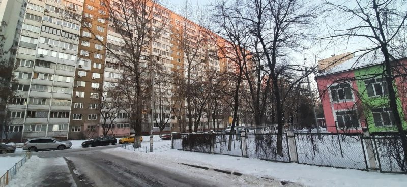 Apartments for sale. 2 rooms, 54 m², 4th floor/16 floors. 154, Kharkivske 154, Kyiv. 