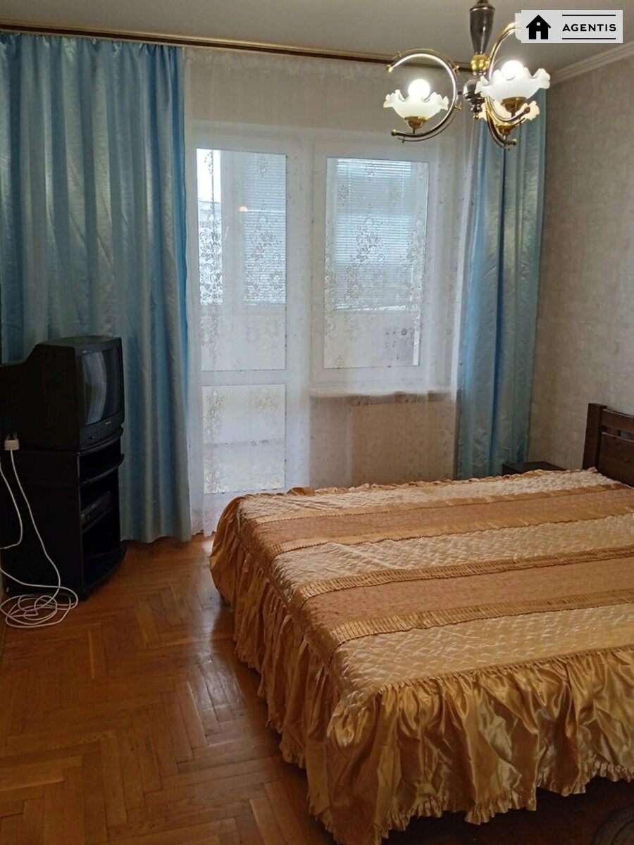 Apartment for rent. 3 rooms, 101 m², 12 floor/17 floors. 1, Borysa Hmyri vul., Kyiv. 