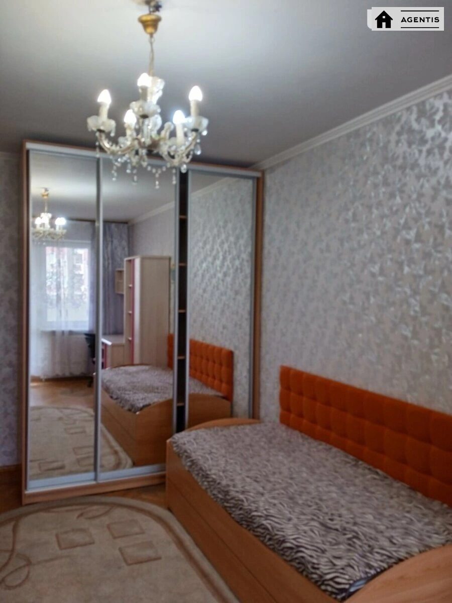 Apartment for rent. 3 rooms, 101 m², 12 floor/17 floors. 1, Borysa Hmyri vul., Kyiv. 