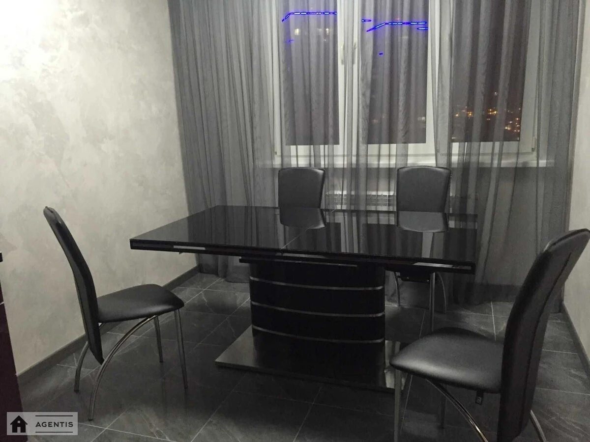 Apartment for rent. 3 rooms, 113 m², 15 floor/31 floors. 21, Knyazhiy Zaton 21, Kyiv. 