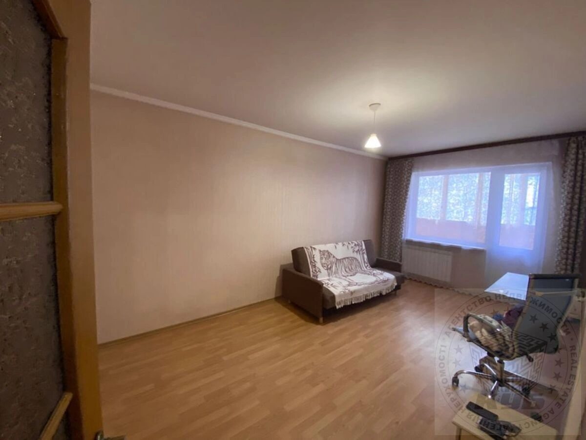 Apartments for sale. 3 rooms, 71 m², 4th floor/16 floors. 3, Bulgakova 3, Kyiv. 