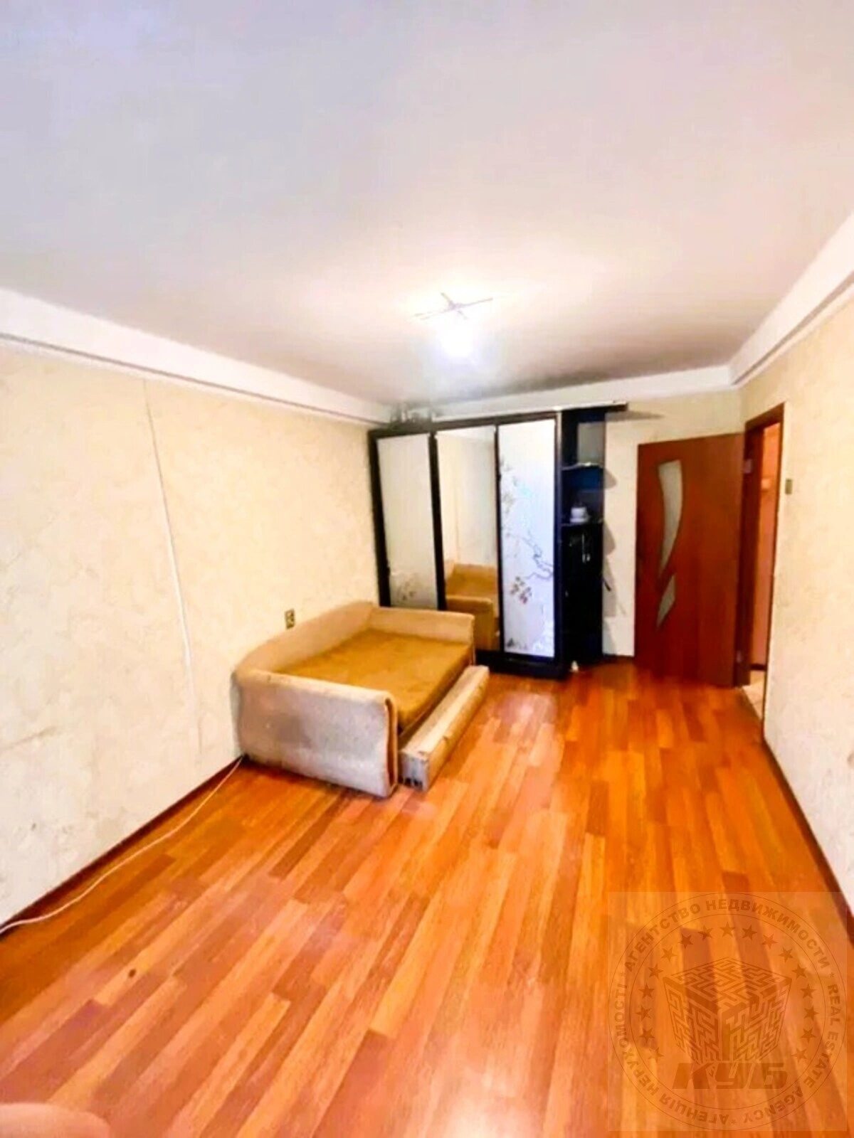 Apartments for sale. 1 room, 34 m², 4th floor/9 floors. 27, Henerala Naumova ul., Kyiv. 