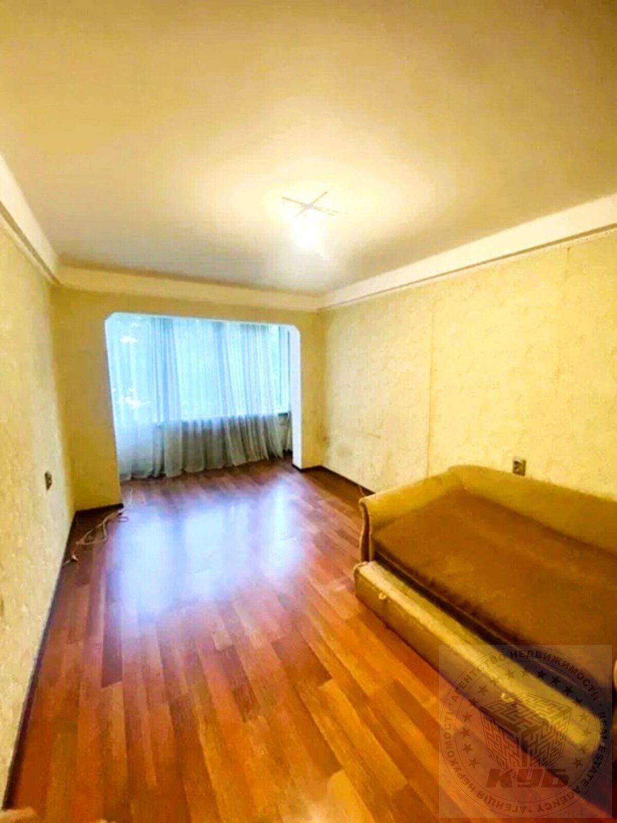 Apartments for sale. 1 room, 34 m², 4th floor/9 floors. 27, Henerala Naumova ul., Kyiv. 