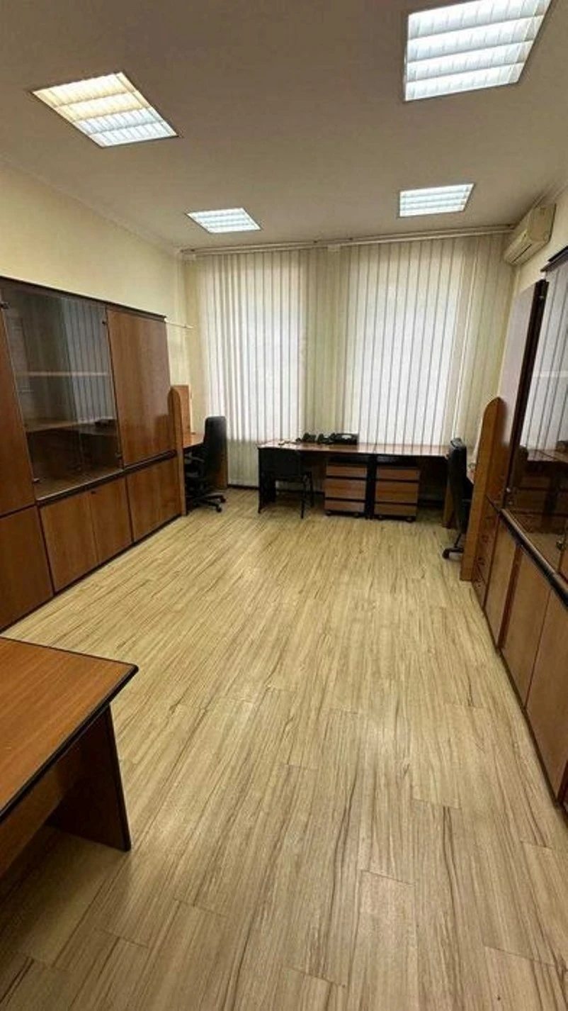 Сдам офис. 6 rooms, 130 m², 1st floor/3 floors. Круглоуниверситетская, Киев. 