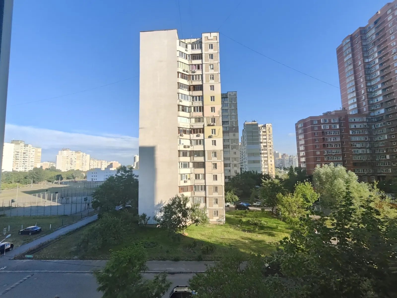 Здам квартиру. 2 rooms, 60 m², 5th floor/9 floors. 7, Ревуцького 7, Київ. 