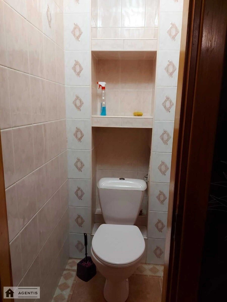 Apartment for rent. 3 rooms, 100 m², 15 floor/16 floors. 1, Petra Hryhorenka prosp., Kyiv. 