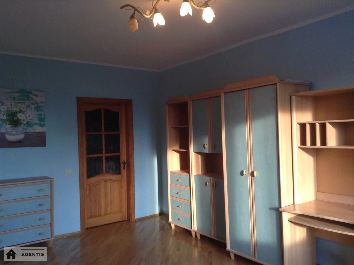 Apartment for rent. 3 rooms, 100 m², 15 floor/16 floors. 1, Petra Hryhorenka prosp., Kyiv. 