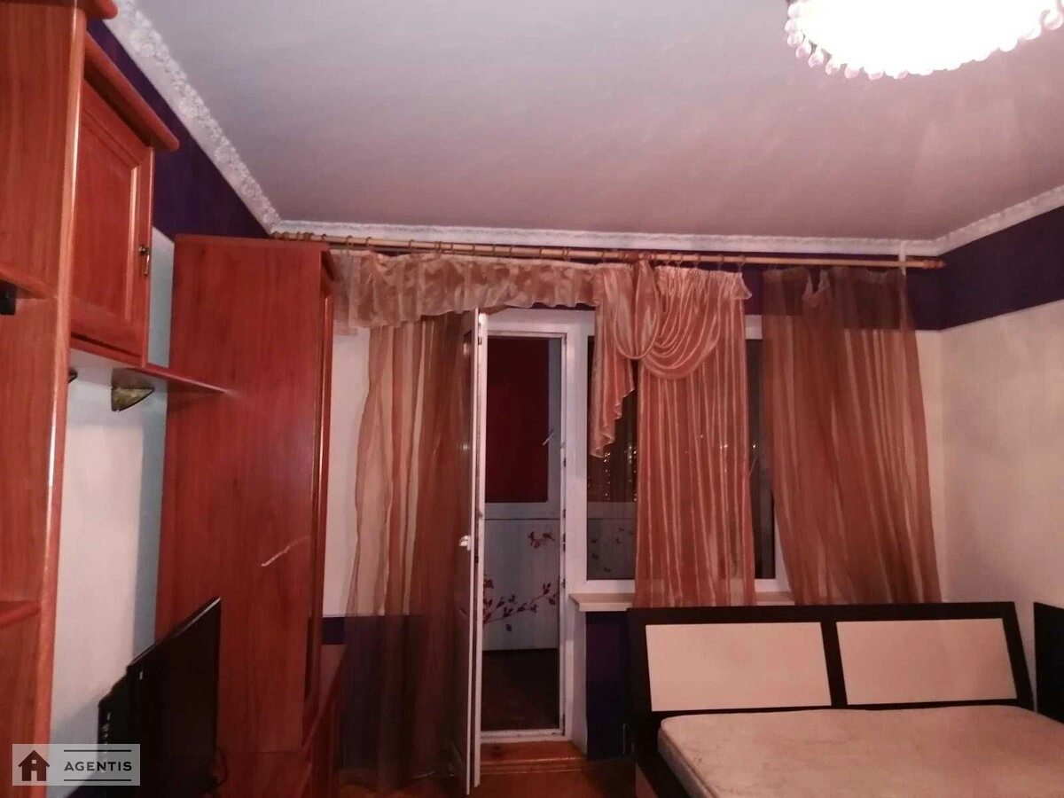 Apartment for rent. 3 rooms, 100 m², 15 floor/16 floors. 1, Petra Hryhorenka prosp., Kyiv. 