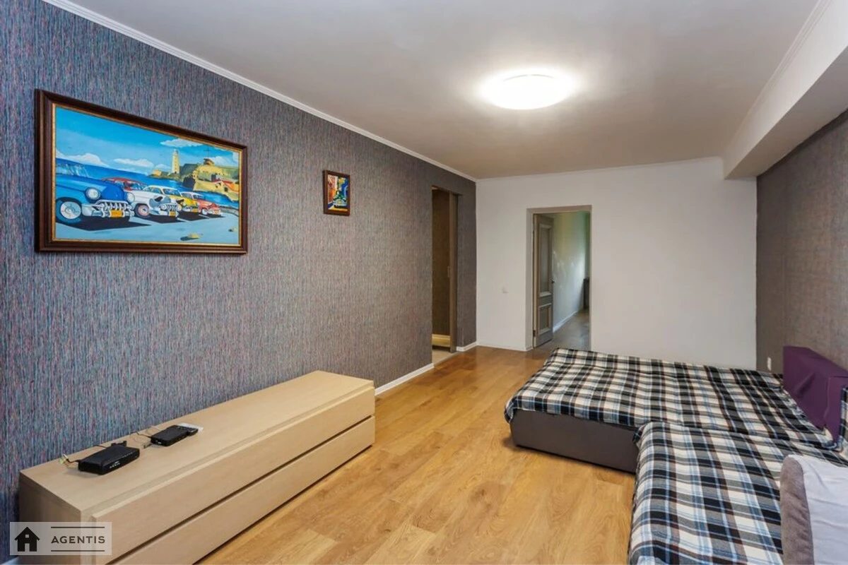 Apartment for rent. 3 rooms, 70 m², 6th floor/9 floors. 59, Sichovyh Strliltsiv 59, Kyiv. 