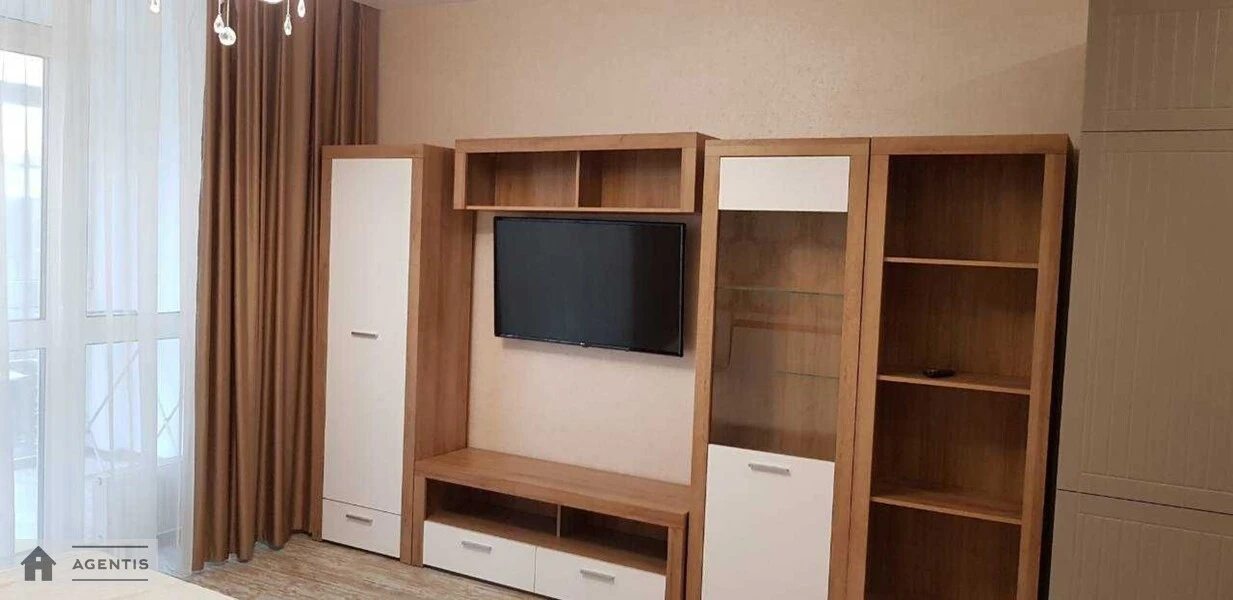 Apartment for rent. 1 room, 45 m², 11 floor/21 floors. 53, Predslavynska 53, Kyiv. 