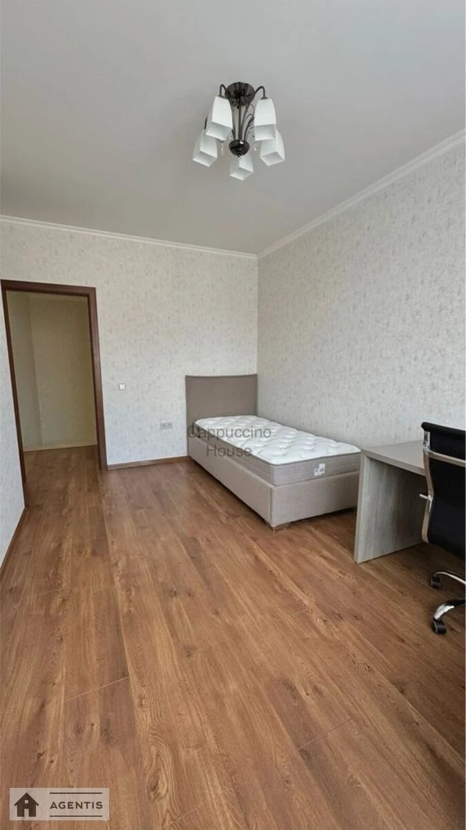 Apartment for rent. 4 rooms, 160 m², 1st floor/2 floors. 1, Sadova 1, Kyiv. 