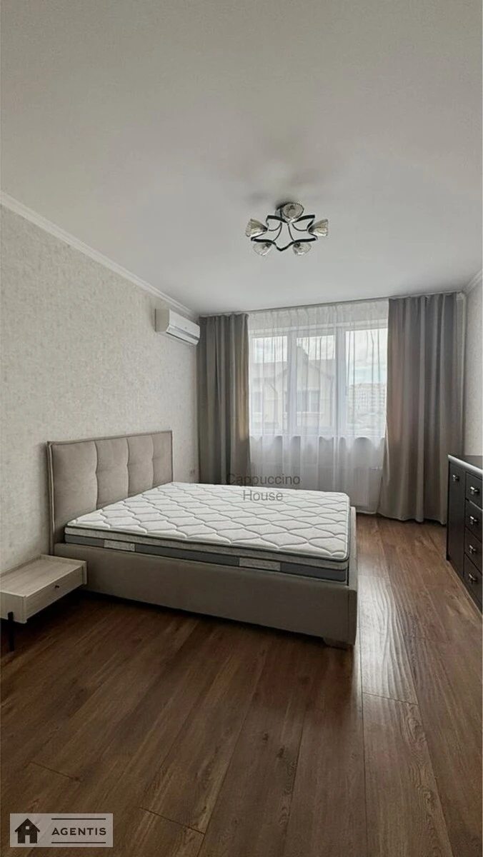 Apartment for rent. 4 rooms, 160 m², 1st floor/2 floors. 1, Sadova 1, Kyiv. 