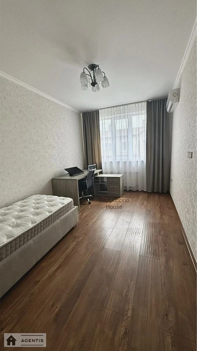 Apartment for rent. 4 rooms, 160 m², 1st floor/2 floors. 1, Sadova 1, Kyiv. 