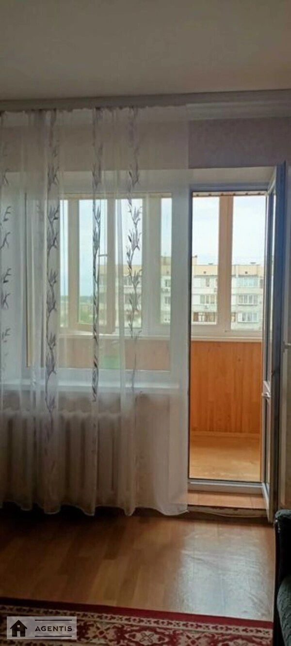 Apartment for rent. 2 rooms, 65 m², 9th floor/16 floors. Dniprovskyy rayon, Kyiv. 