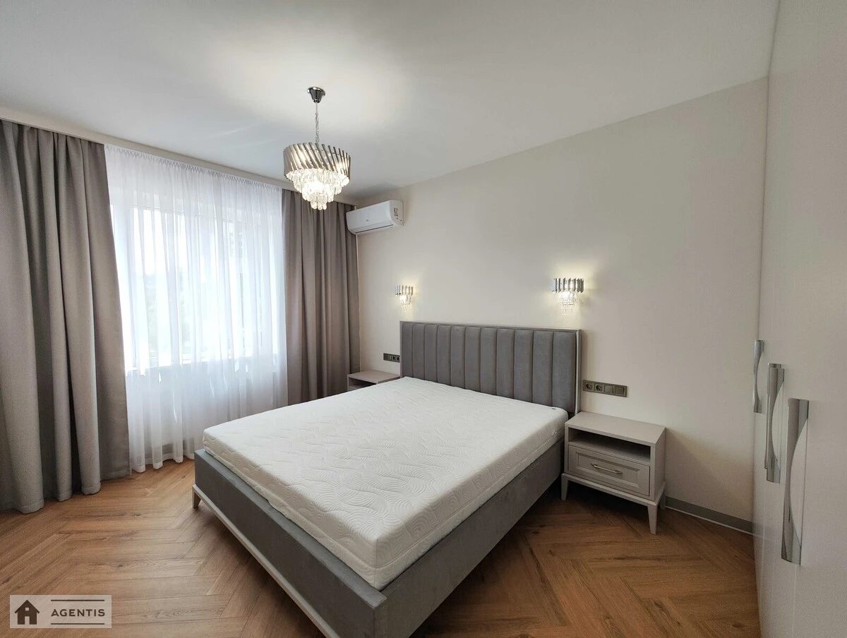 Сдам квартиру. 2 rooms, 60 m², 6th floor/17 floors. 25, Златоустівська вул., Киев. 