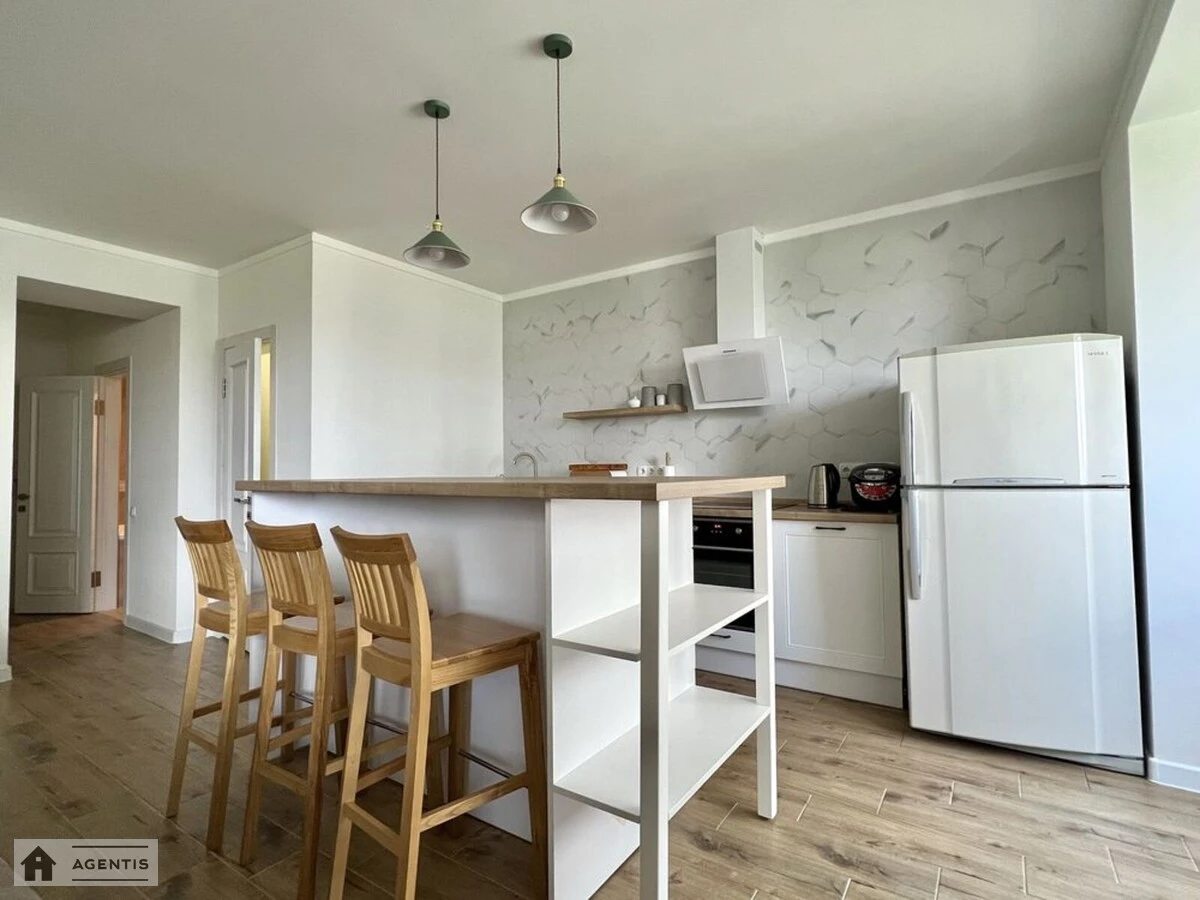 Apartment for rent. 2 rooms, 67 m², 3rd floor/17 floors. 9, Samiyla Kishky vul. Marshala Konyeva, Kyiv. 