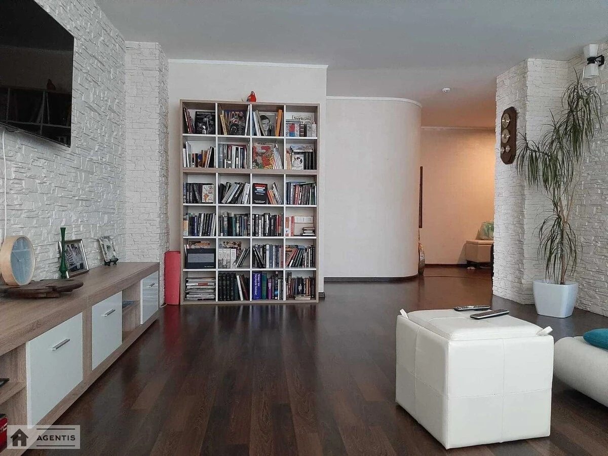 Apartment for rent. 3 rooms, 120 m², 20 floor/25 floors. 1, Yuriya Shumskoho vul., Kyiv. 