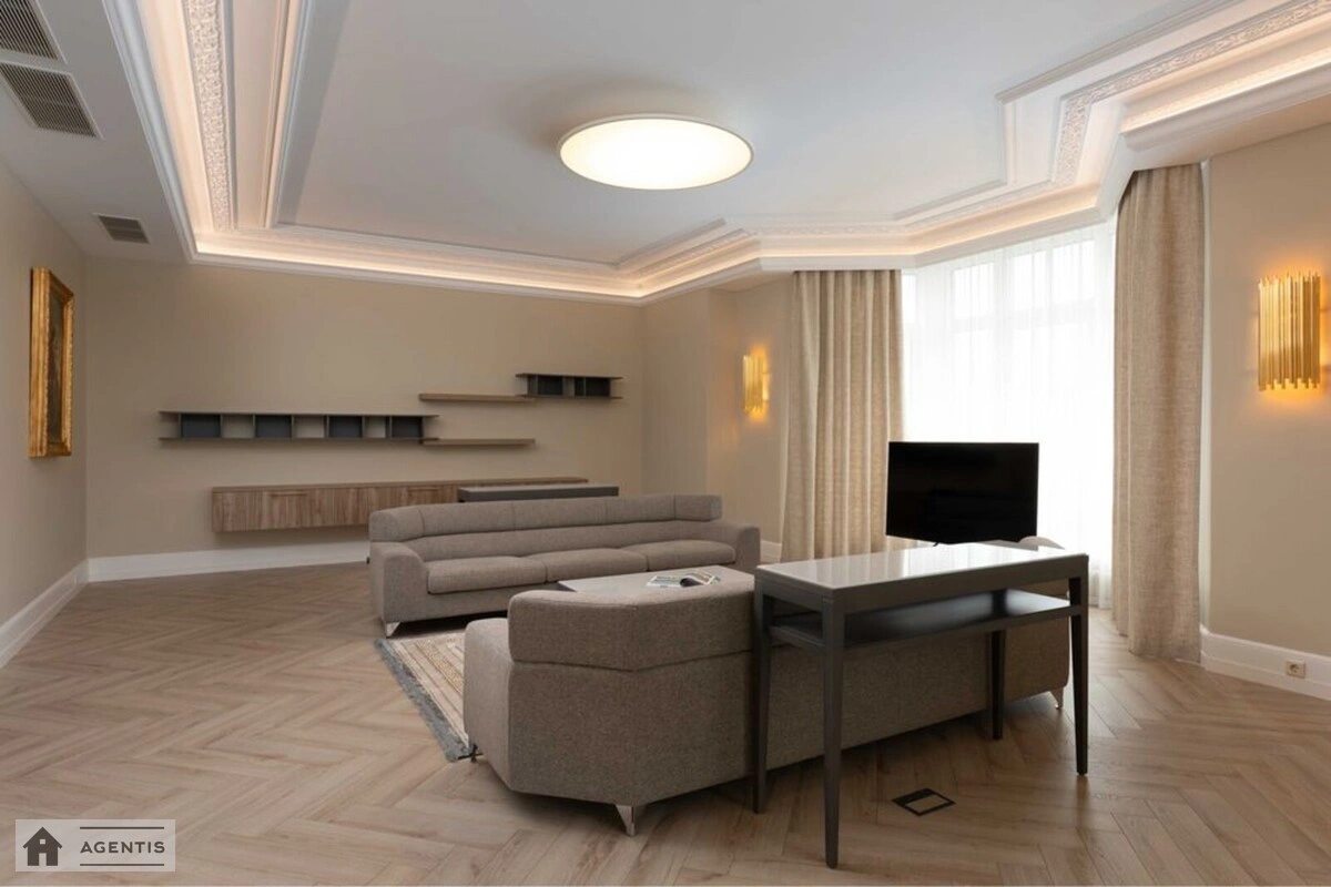 Apartment for rent. 4 rooms, 270 m², 4th floor/11 floors. 9, Mykhayla Hrushevskoho vul., Kyiv. 