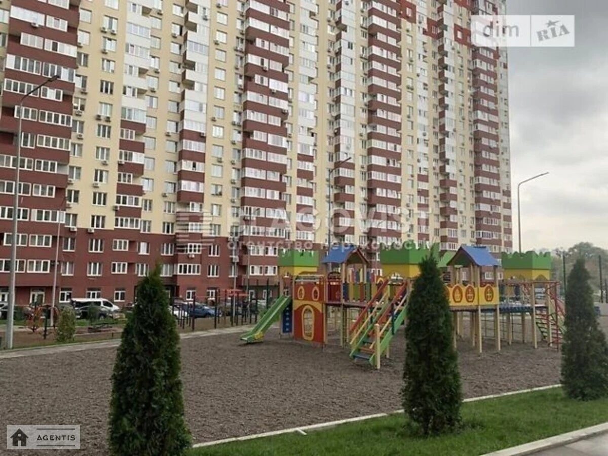 Сдам квартиру. 2 rooms, 77 m², 1st floor/24 floors. 11, Ясиневатский 11, Киев. 