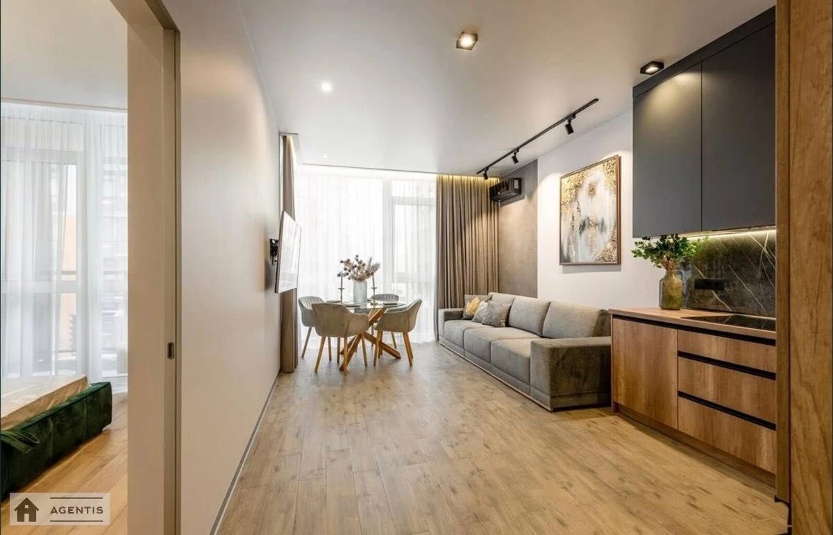 Apartment for rent. 3 rooms, 90 m², 5th floor/24 floors. 57, Predslavynska 57, Kyiv. 
