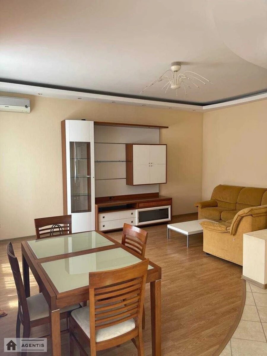 Apartment for rent. 3 rooms, 75 m², 5th floor/5 floors. 11, Mechnykova 11, Kyiv. 
