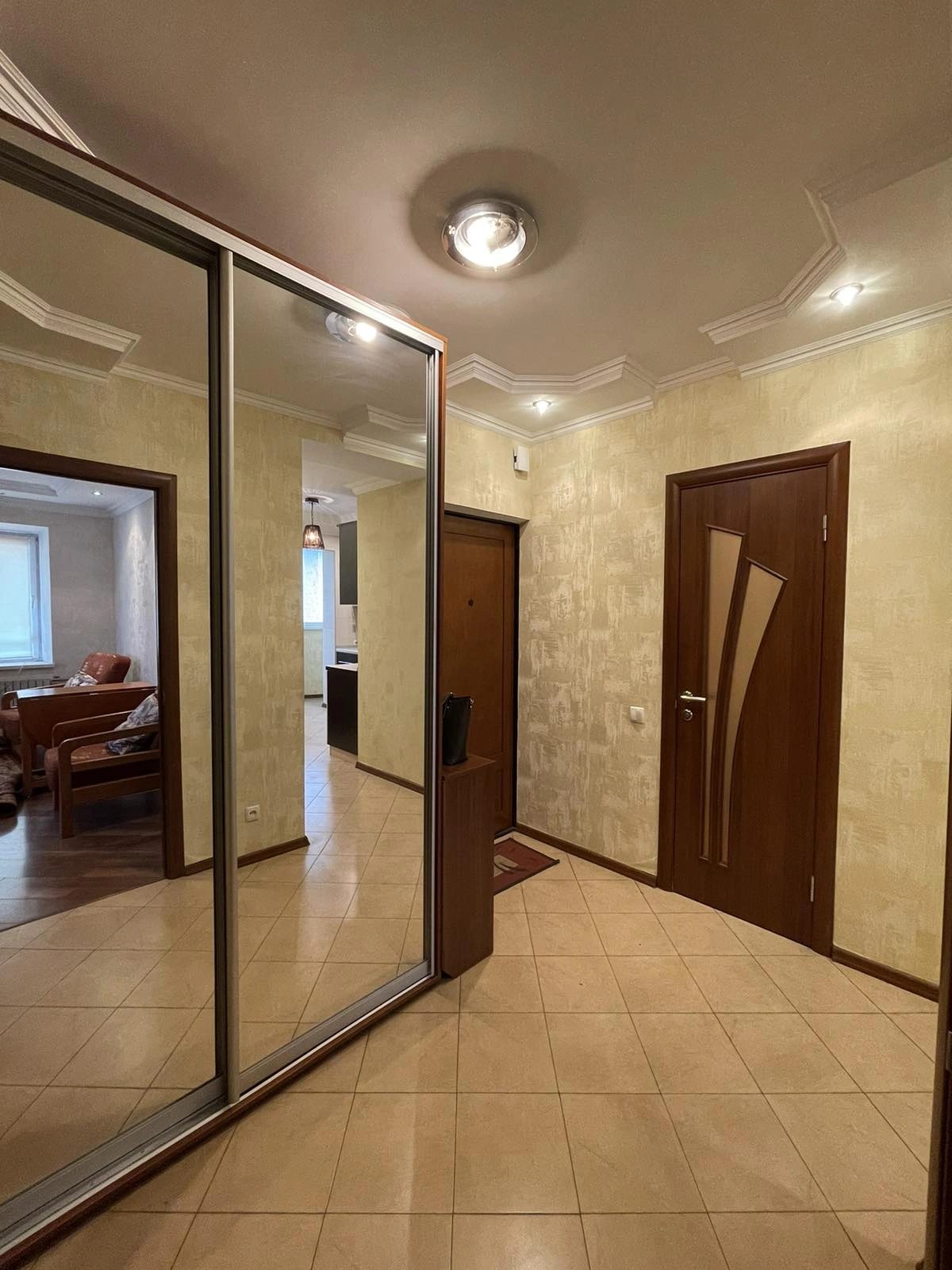 Продажа квартиры. 1 room, 42 m², 2nd floor/16 floors. Ак Корольова 90б, Одесса. 